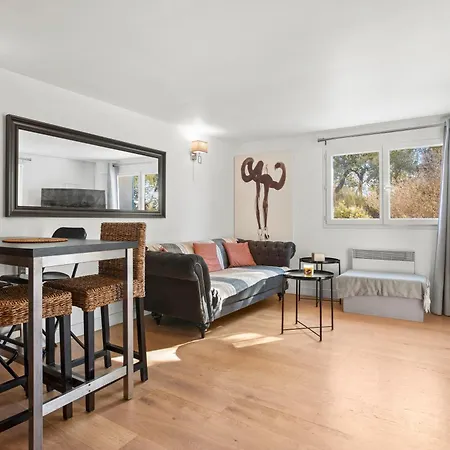 Indépendant De 50m2
